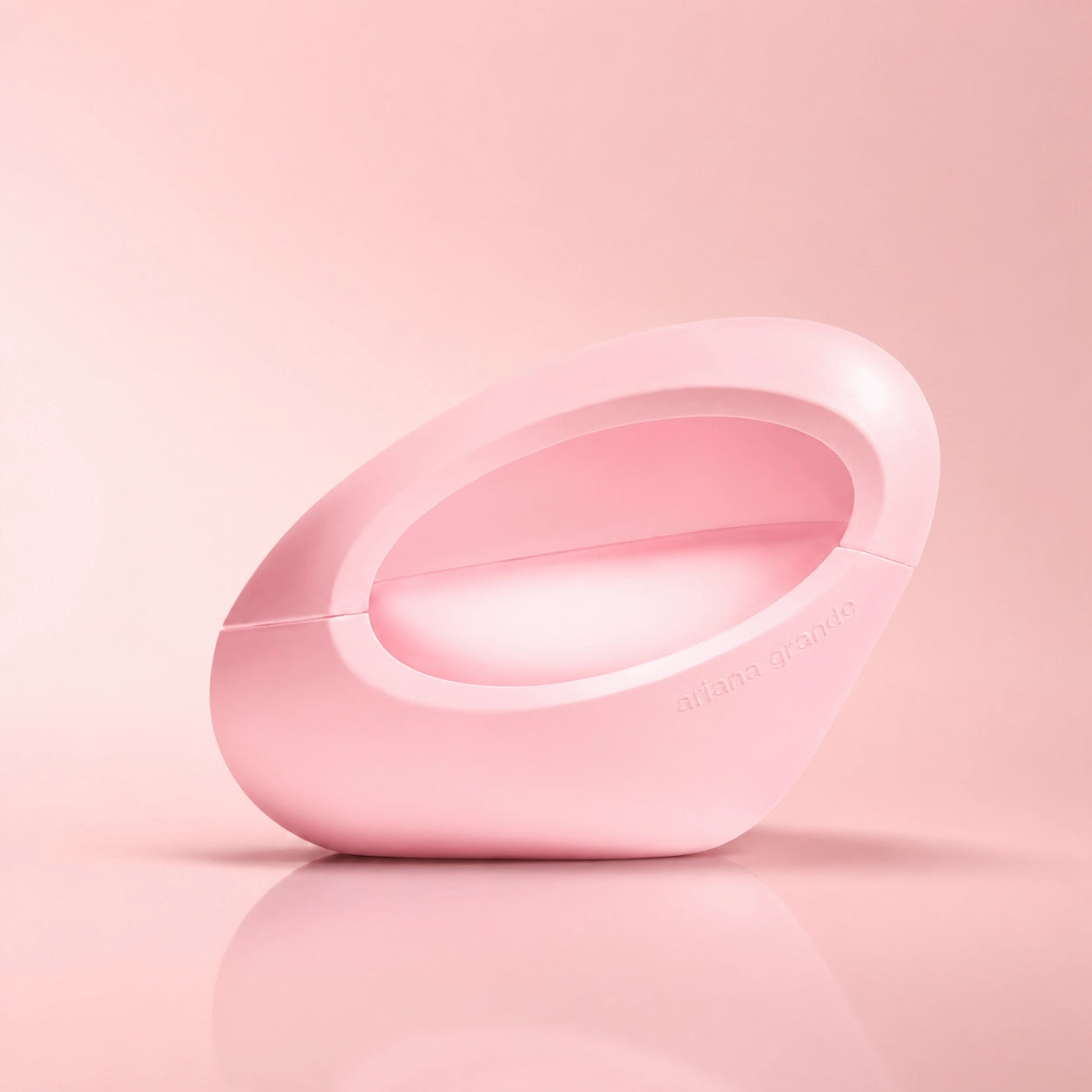 Ariana Grande MOD Blush